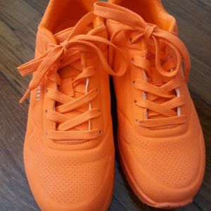 Neon Orange Sketchers Size 7, Women's